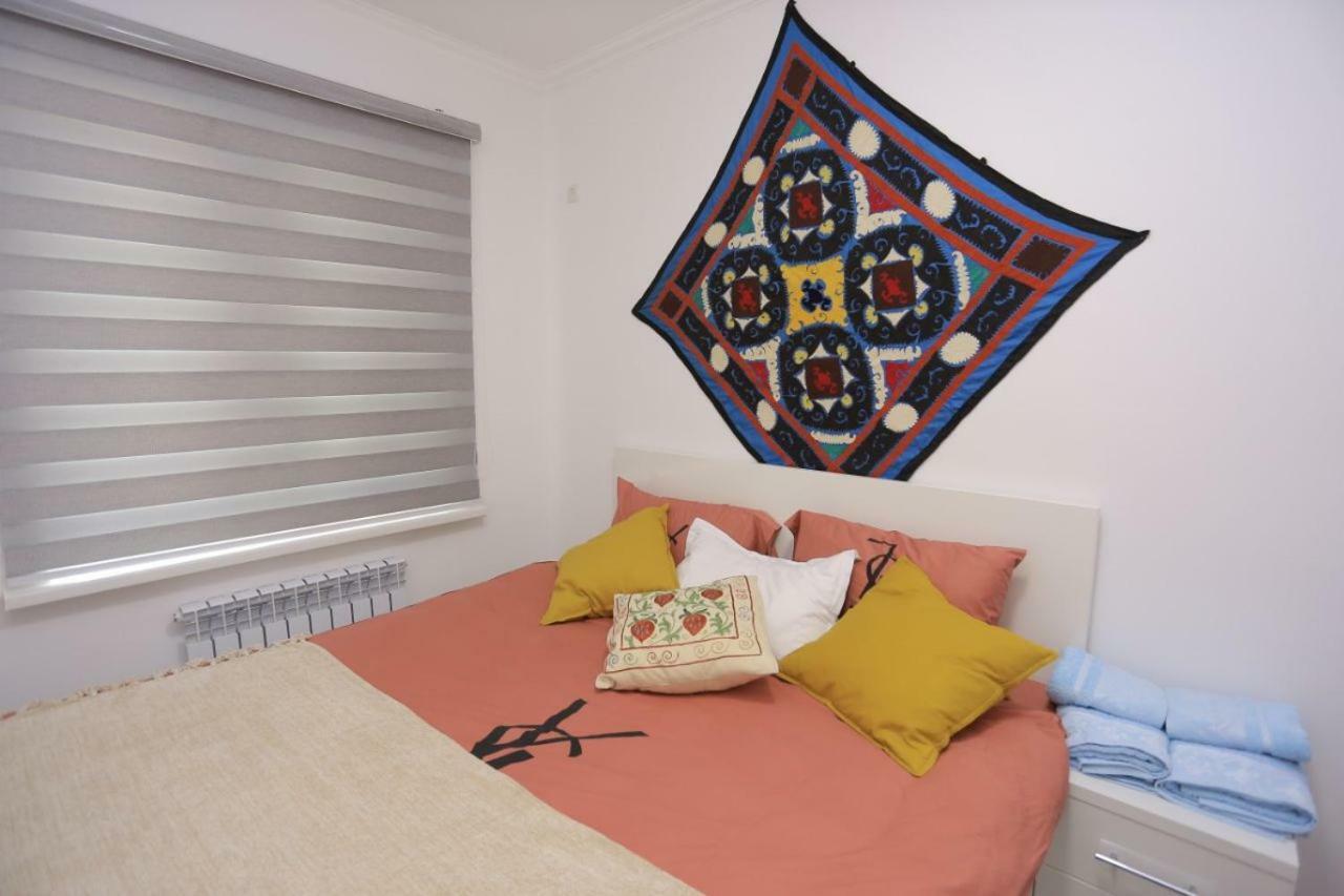 Luxury 2 Bedrooms Apartment Walking Distance From Gur-Emir Samarkand Exterior photo