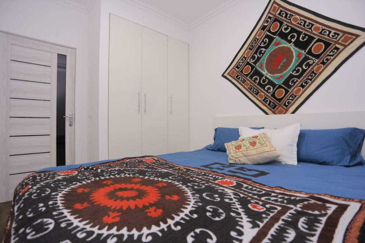 Luxury 2 Bedrooms Apartment Walking Distance From Gur-Emir Samarkand Exterior photo