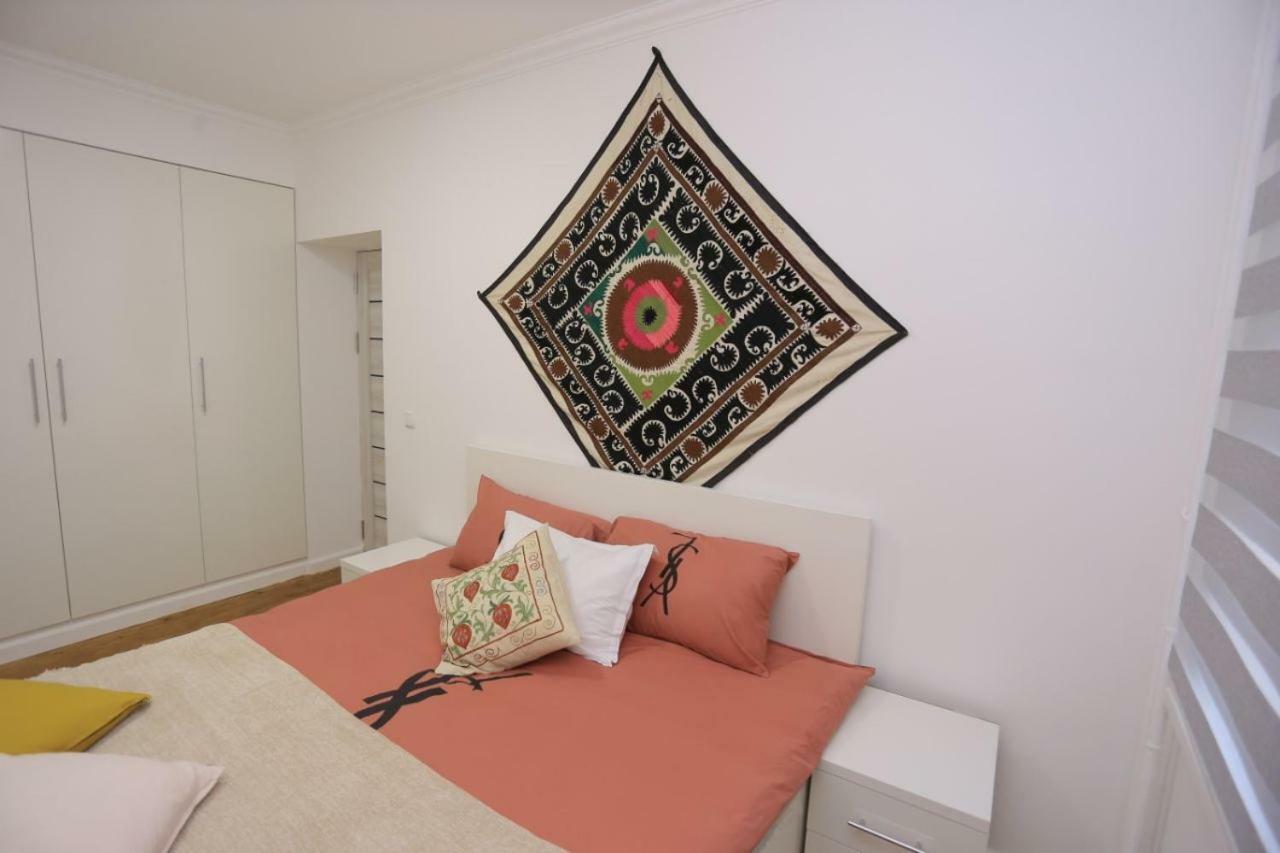 Luxury 2 Bedrooms Apartment Walking Distance From Gur-Emir Samarkand Exterior photo